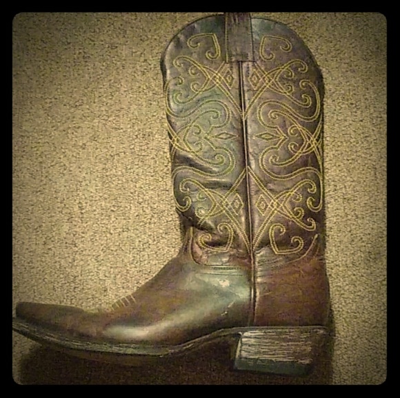 cavender's rattlesnake boots